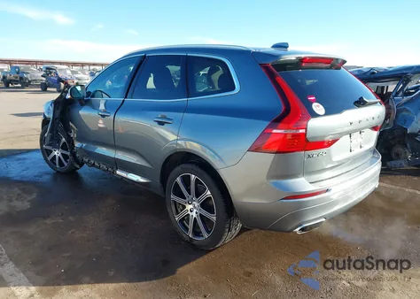 2021 Volvo Xc60 T5 Inscription z USA, uszkodzony, nr VIN YV4102DL3M1710155